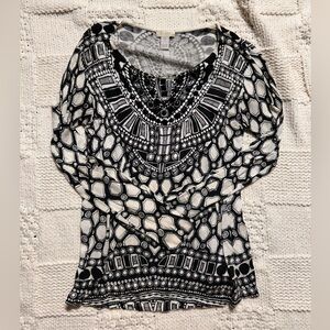 Chico’s Black and White Geometric Abstract Long Sleeve Beaded